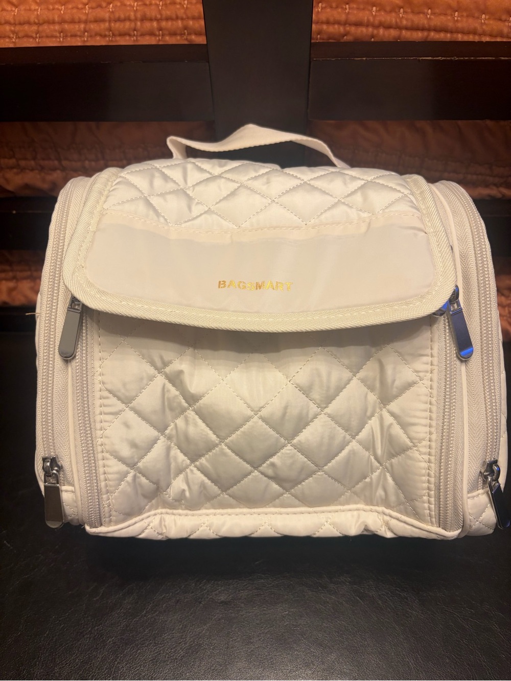 BAGSMART Quilted Cream Travel Cosmetic Bag NWOT